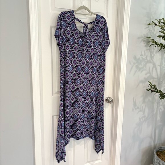 Chico's Asymmetrical Short Sleeve Stretchy Midi Dress Sz 3 Geometric Keyhole - Picture 10 of 15